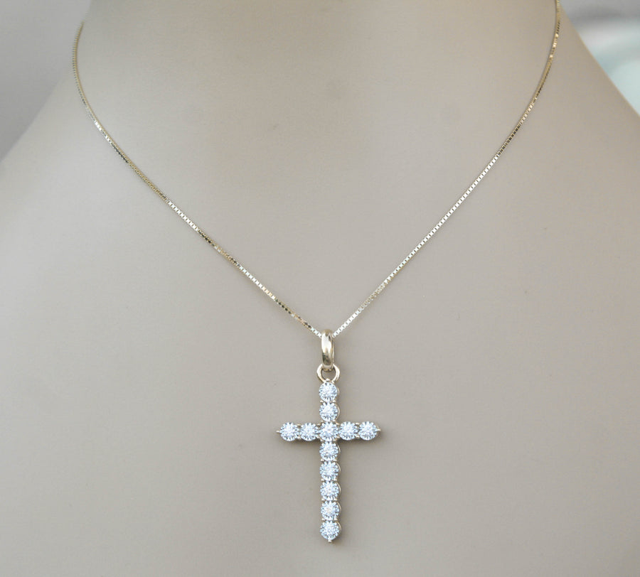 0.72ct Diamond Cross Pendant Necklace 18k Gold